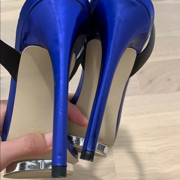 Heels - Picture 6 of 8